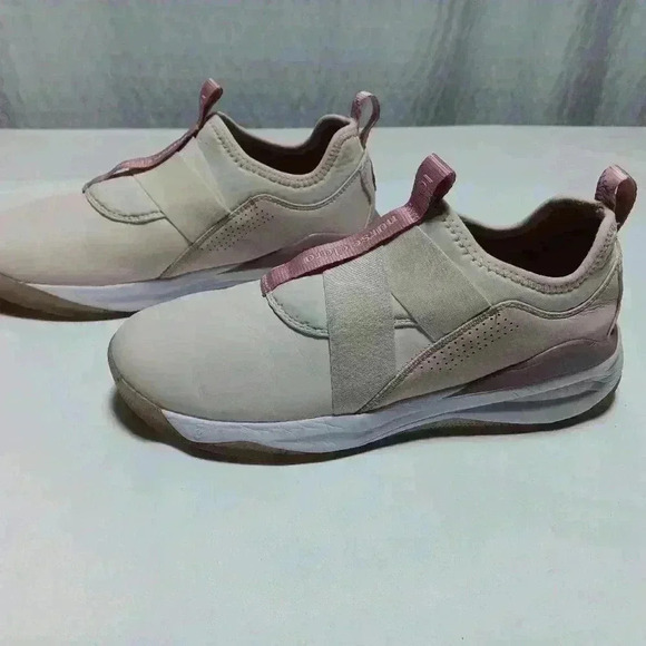 Clove floral collection  ( Nurse Clara) sneakers. Ladies size 9 - Picture 2 of 7